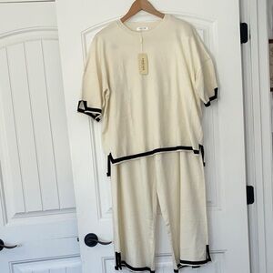 Elegant Cream and Black Women's Sweater and Wide leg Pants Set size XL
